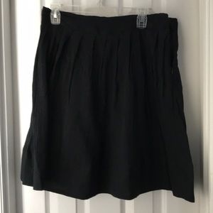 Cute lined Mossimo skirt!